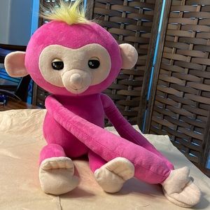 Fingerlings Hugs Bella - interactive plush monkey in good used condition.